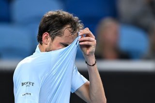 Une nuit aux allures de cauchemar pour Daniil Medvedev. KEYSTONE/EPA/JOEL CARRETT